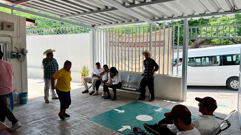 Entregan centro de salud reconstruido en Tepalcingo, Morelos 