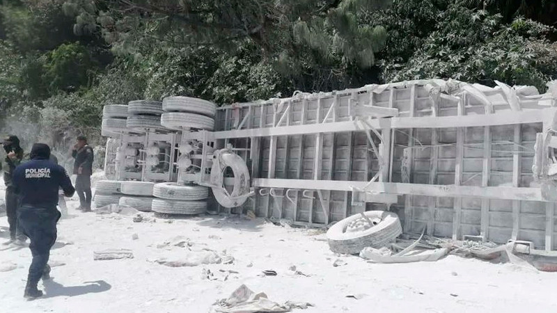 Volcadura de tracto camión deja como saldo 9 lesionados, en carretera de Chiapas 