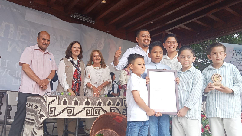 Entregan premios a 63 artesanos del Concurso de Cobre Martillado