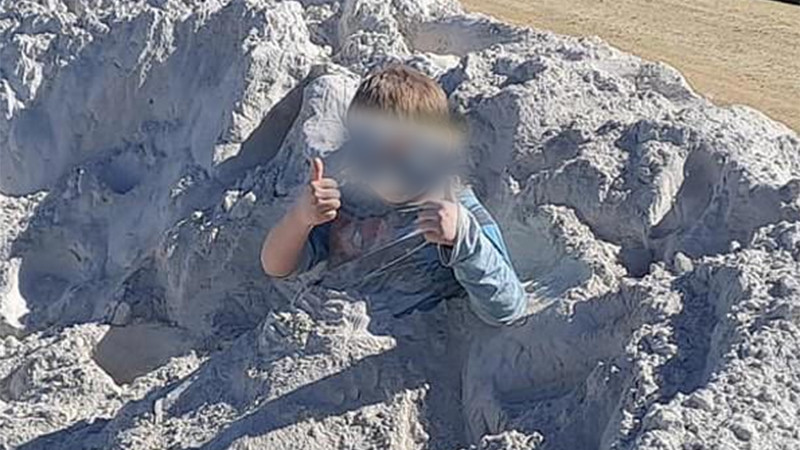 Niño fallece tras contacto con piedra caliza en Ipiranga, Brasil 