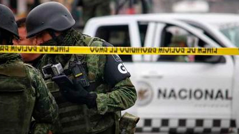 Detienen a dos hombres, presuntos responsables de agresión con arma de fuego contra policías, en Morelia 