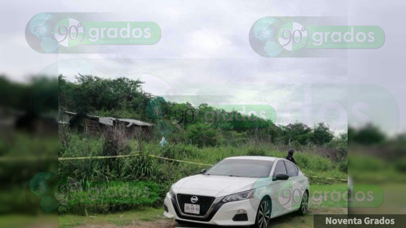 Dejan el cadáver de un ejecutado en auto en límites de Michoacán con Guerrero 