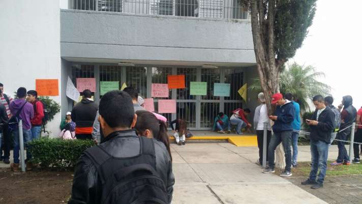 Con presión, no habrá más diálogo: Rector de la UMSNH  
