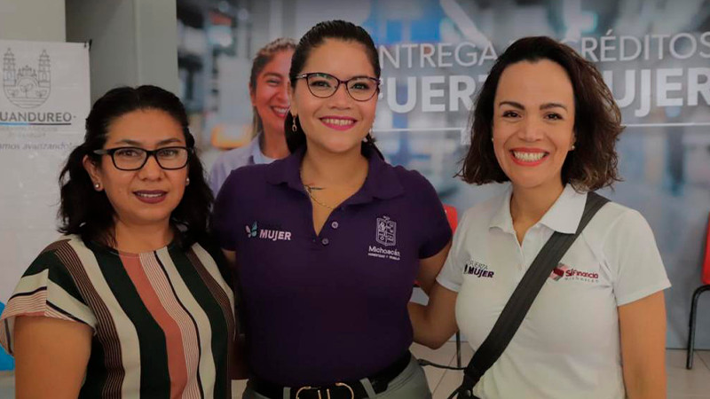 Entregan a mujeres de Ecuandureo 400 mil pesos en créditos