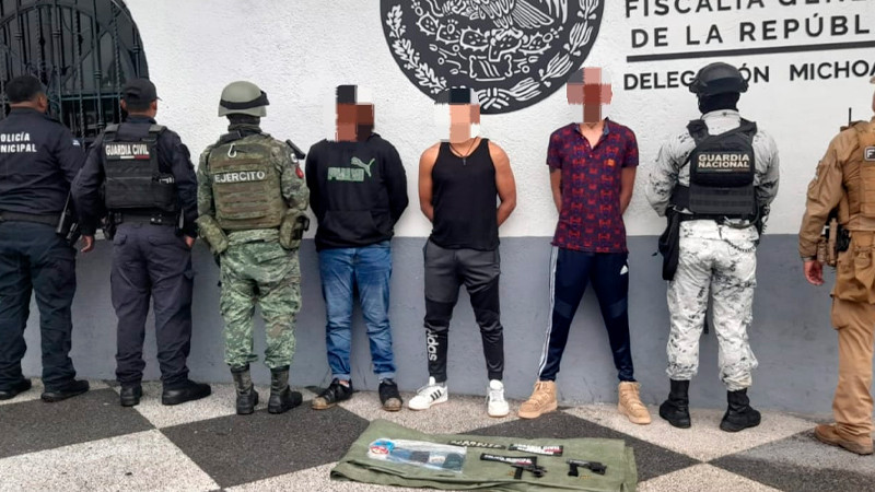 Detienen a 3 presuntamente relacionados con ataque contra policías en Zitácuaro