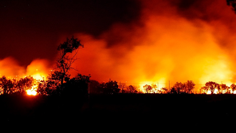 Aumenta a 26 mil número de evacuados por incendios en Tenerife 