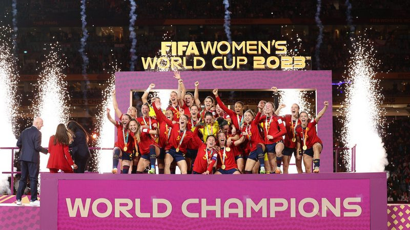 España alza la Copa del Mundo tras vencer a Inglaterra en la final del Mundial Femenil 