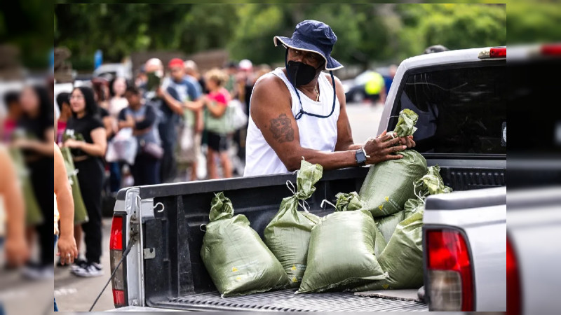 El gobernador de California declaró estado de emergencia por tormenta Hilary; cancelan vuelos y cierran escuelas 