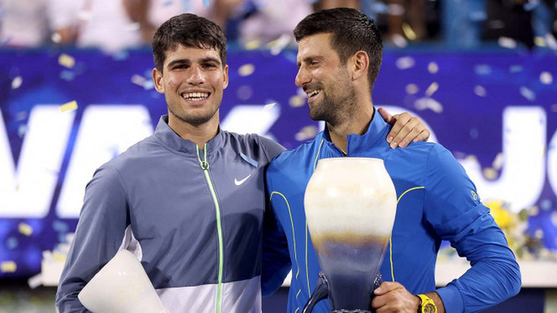 Novak Djokovic se corona en el Masters 1000 de Cincinnati tras vencer a Carlos Alcaraz 