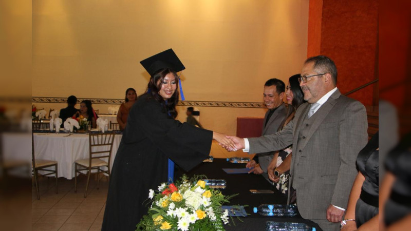 Téllez Marín clausura trabajos del ciclo escolar 2022-2023 del ICEP