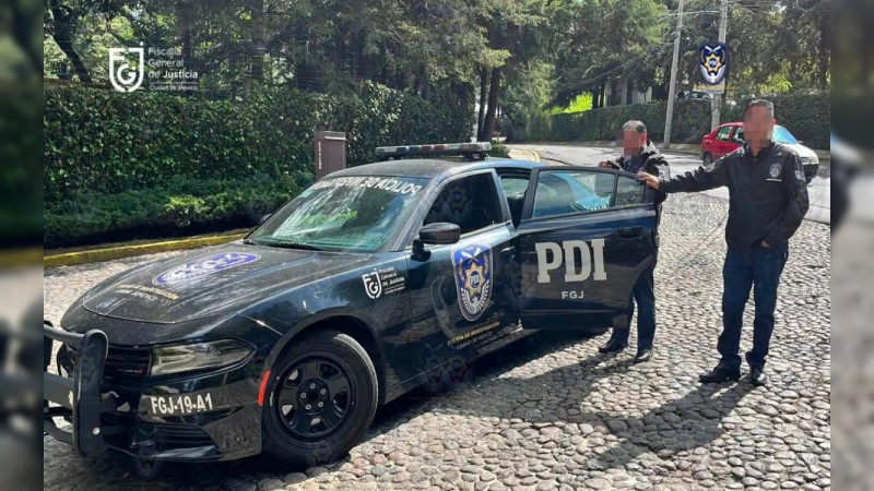 Fiscalía capitalina recupera camioneta robada al cantante Miguel Bosé  