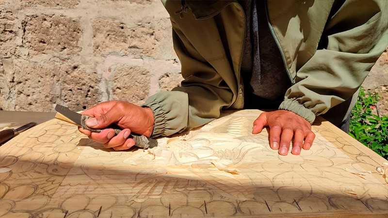 Cuanajo, sin madera para muebles desde los 70's, reconoce artesano