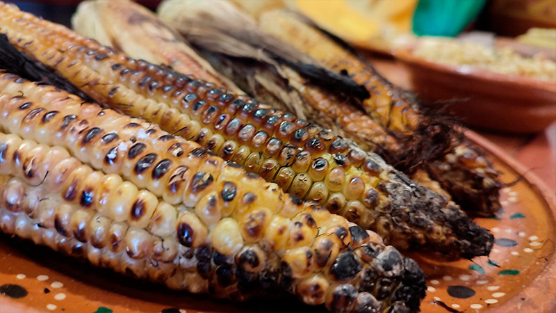 Delicias del maíz presentes en el 6to Festival del Elote en Tarejero
