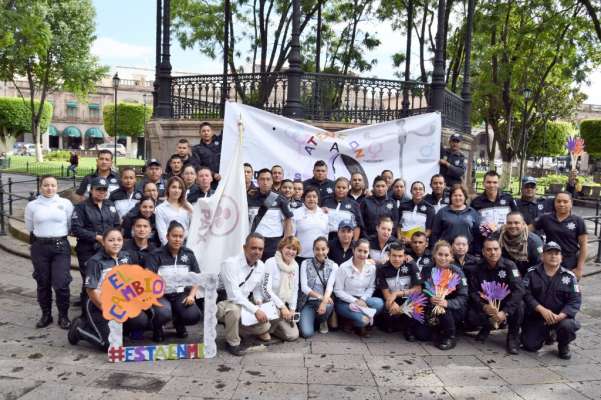 Con proximidad social Policía Michoacán orienta a morelianos sobre la atención a la violencia de género - Foto 6 