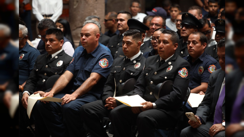 Por su valor, honor y sacrificio, Ayuntamiento de Morelia reconoce a Bomberos