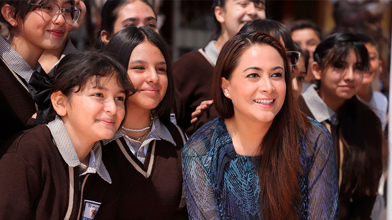 Todas las escuelas de educación básica de Aguascalientes contarán con internet, asegura gobernadora