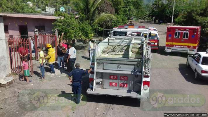 Deja daños materiales incendio de vivienda en Apatzingán - Foto 0 