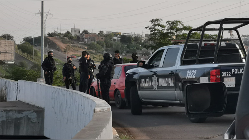 Tres vehículos con reporte de robo en Estados Unidos, son localizados en Sinaloa 