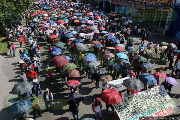 Maestros de la CNTE realizan mega marcha en Morelia - Foto 0 