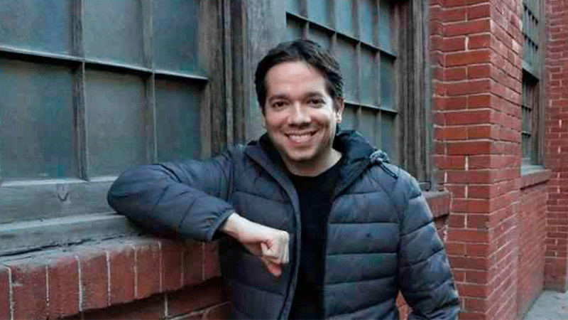 Dan a Carlos Calles Guerra premio de Novela José Rubén Romero 