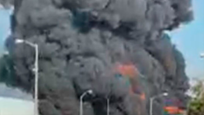 Reportan incendio y derrame químico en refinería de Marathon Petroleum, en Louisiana 