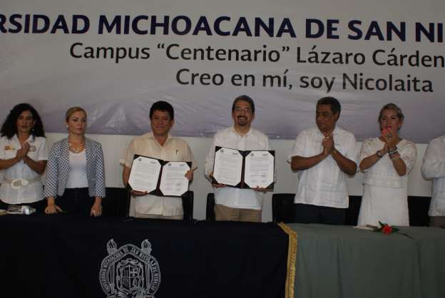 Firma el rector de la UMSNH convenio de colaboración en materia de Servicio Social con el Ayuntamiento de Lázaro Cárdenas 