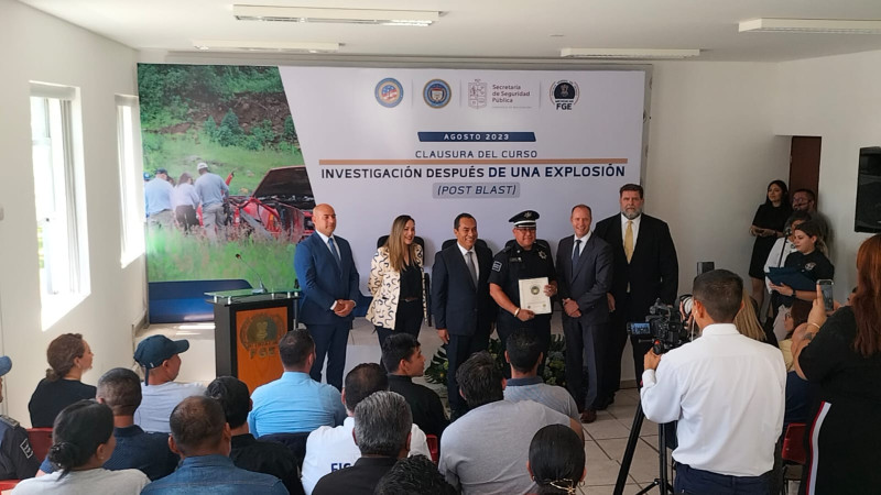 Capacitan a Policía Municipal de Uruapan sobre manejo de explosivos