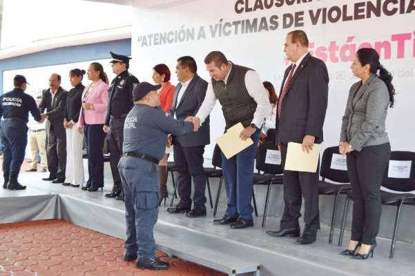 Concluyen policías michoacanos diplomado "Atención a Víctimas de Violencia Familiar y de Género" - Foto 0 