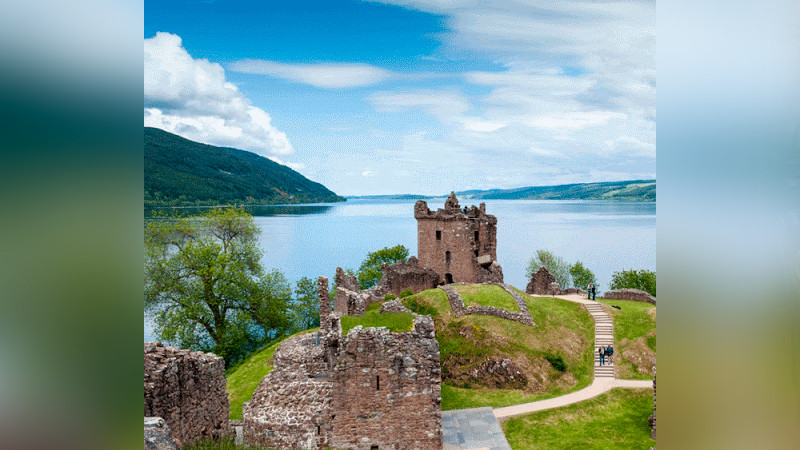 Inicia en Escocia la mayor expedición en 50 años para encontrar al "Monstruo del Lago Ness" 