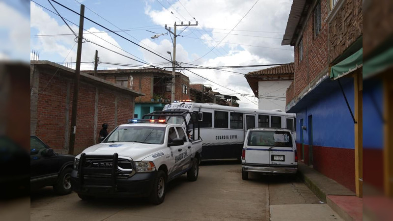Liberan a funcionarios federales y estatales, presuntamente retenidos en Chilchota, Michoacán 