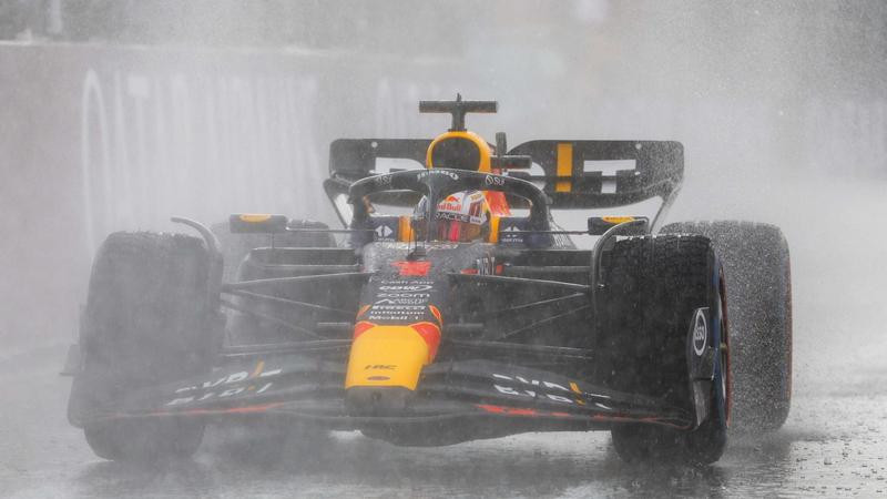 Max Verstappen gana el GP de Páises Bajos; “Checo” Pérez termina en el cuarto lugar 