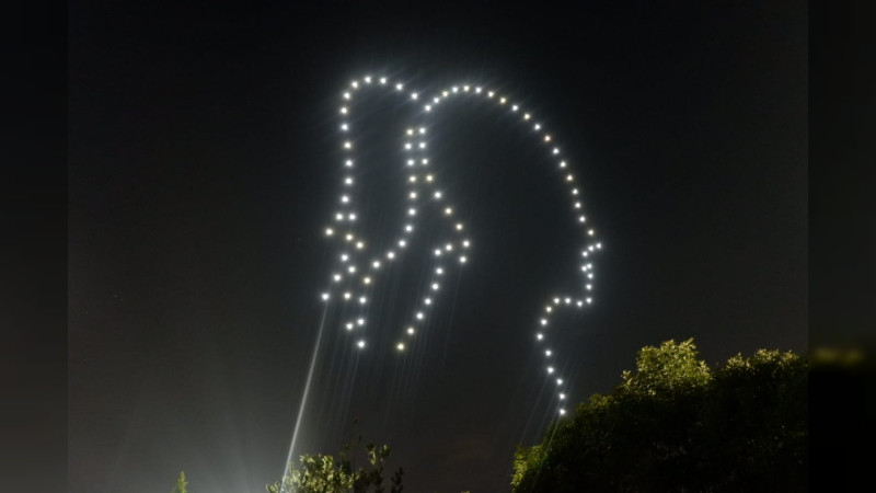 El cielo de Morelia se ilumina en apoyo a la 4T y respaldo a Claudia Sheinbaum