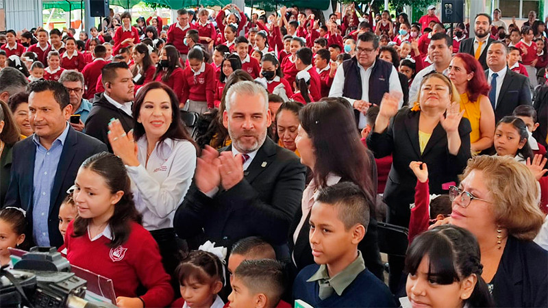 La Nueva Escuela Mexicana es la base de la transformación: Bedolla 