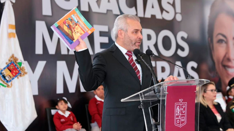 Nuevos libros de texto promueven una pedagogía activa: Bedolla 