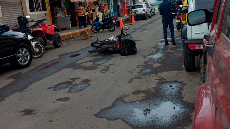 Asesinan a motociclista a media cuadra del Hospital Regional de Uruapan 