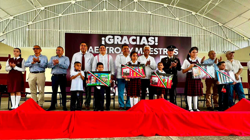 Regresan a clases más de 22 mil estudiantes en Apatzingán 