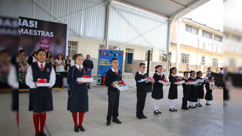 Luis Gildardo López Bernal asiste a inicio de ciclo escolar 2023-2024 del nivel básico en representación del alcalde Téllez Marín