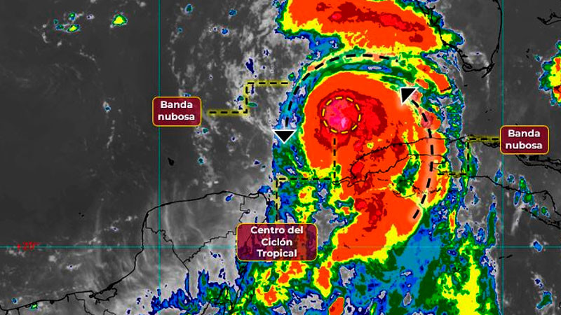 Huracán Idalia se desplaza al norte es costas de Quintana Roo 