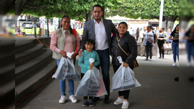 Gobierno Municipal de Hidalgo entrega 94 becas dentro del programa Bécate, para seguir siendo Tierra de Grandeza