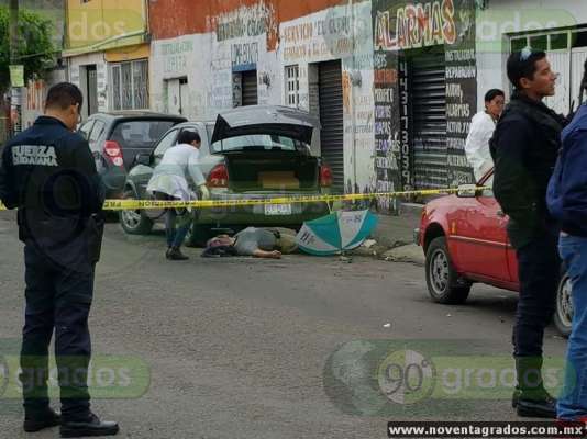 Muere hombre en calles de Morelia, habría sufrido un infarto - Foto 1 