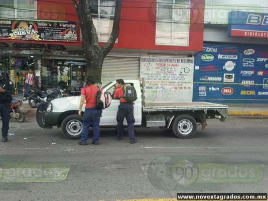 Asesinan a hombre al interior de un auto, en Zamora, Michoacán - Foto 1 
