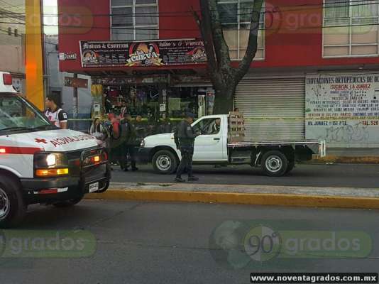 Asesinan a hombre al interior de un auto, en Zamora, Michoacán - Foto 2 