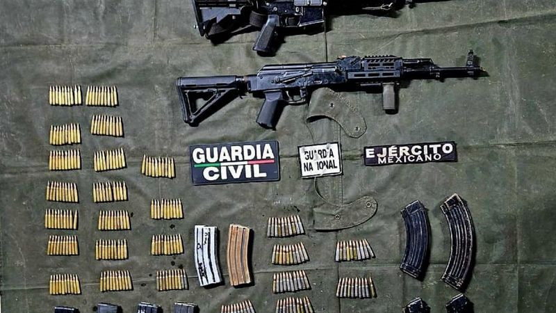 Apatzingán: En operativo, SSP, Sedena y Guardia Nacional aseguran armas largas y 300 municiones