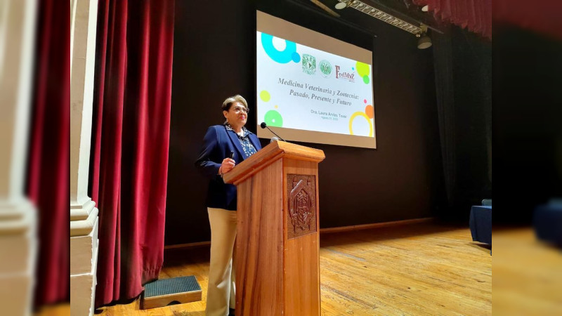 Egresadas y egresados, una fuerza viva en la UMSNH