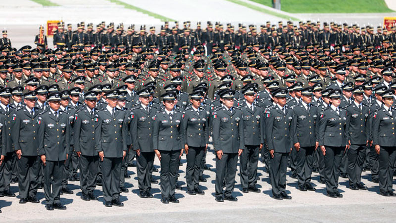 Se gradúa primera generación de oficiales de la Guardia Nacional con Licenciatura en Seguridad Pública 