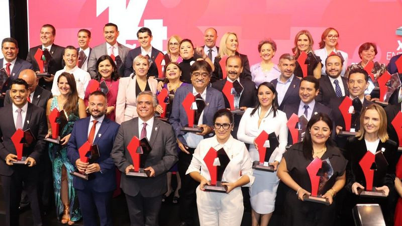 Recibe alcalde de Zitácuaro, premio a las Mejores Prácticas de Gobiernos Locales 