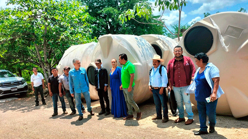 DIF entrega apoyos por 570 mil pesos a comunidad del municipio de Aquila