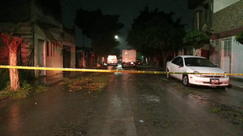 Asesinan a balazos a tres personas en el interior de su casa, en Celaya