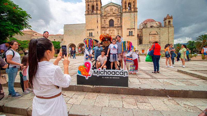 En verano, un millón 352 mil 761 turistas visitaron Michoacán: Sectur 