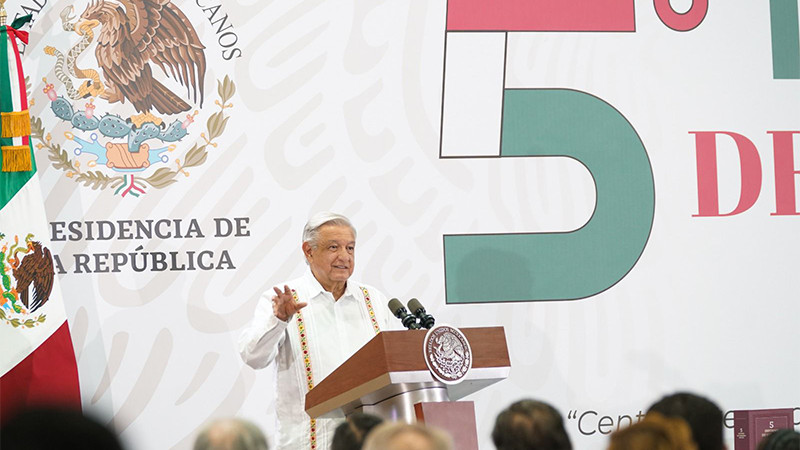 Rinde López Obrador su Quinto Informe de Gobierno desde Campeche 